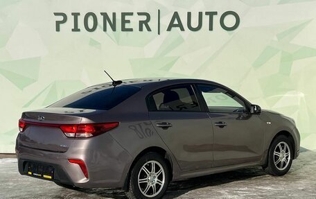 KIA Rio IV, 2017 год, 1 240 000 рублей, 8 фотография