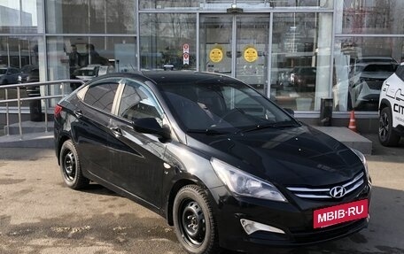 Hyundai Solaris II рестайлинг, 2016 год, 987 000 рублей, 3 фотография