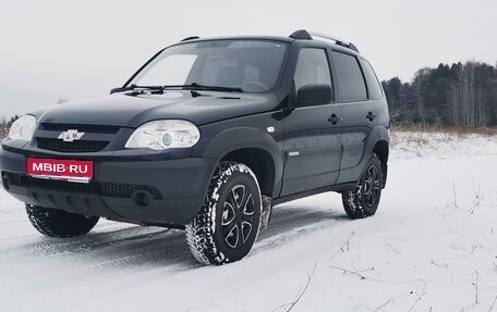 Chevrolet Niva I рестайлинг, 2012 год, 600 000 рублей, 1 фотография