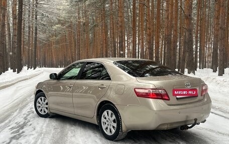 Toyota Camry, 2007 год, 1 100 000 рублей, 10 фотография