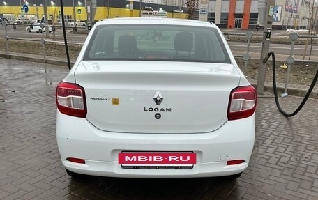 Renault Logan II, 2019 год, 905 000 рублей, 4 фотография