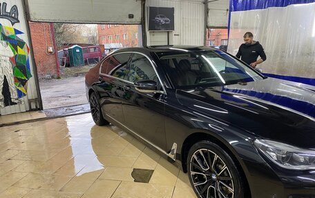 BMW 7 серия, 2018 год, 3 480 000 рублей, 3 фотография