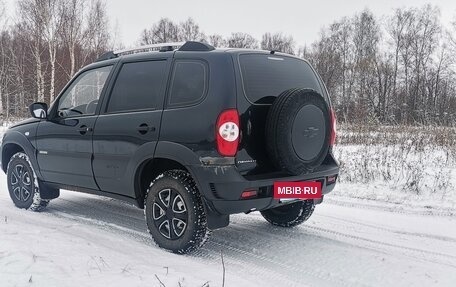 Chevrolet Niva I рестайлинг, 2012 год, 600 000 рублей, 3 фотография