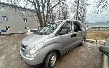 Hyundai H-1 II рестайлинг, 2012 год, 1 350 000 рублей, 5 фотография