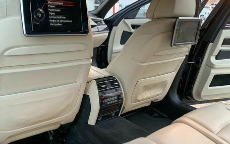 BMW 7 серия, 2014 год, 2 800 000 рублей, 23 фотография