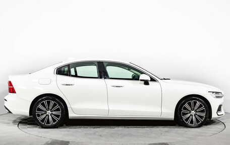 Volvo S60 III, 2021 год, 3 000 000 рублей, 4 фотография