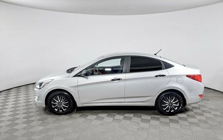 Hyundai Solaris II рестайлинг, 2015 год, 1 040 000 рублей, 10 фотография