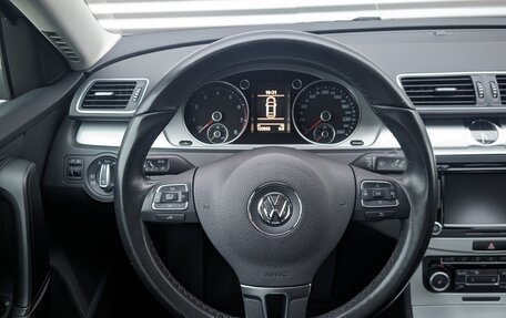 Volkswagen Passat B7, 2011 год, 1 089 000 рублей, 13 фотография