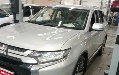 Mitsubishi Outlander III рестайлинг 3, 2019 год, 1 600 000 рублей, 1 фотография