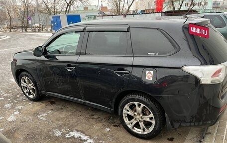 Mitsubishi Outlander III рестайлинг 3, 2013 год, 1 100 000 рублей, 7 фотография