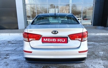 KIA Rio III рестайлинг, 2016 год, 1 020 000 рублей, 4 фотография