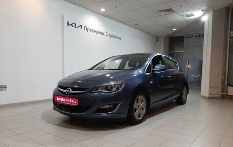 Opel Astra J, 2013 год, 970 000 рублей, 1 фотография