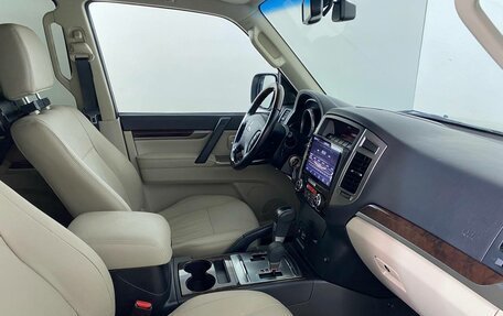 Mitsubishi Pajero IV, 2019 год, 3 649 000 рублей, 12 фотография