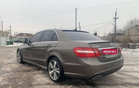 Mercedes-Benz E-Класс, 2012 год, 2 250 000 рублей, 3 фотография