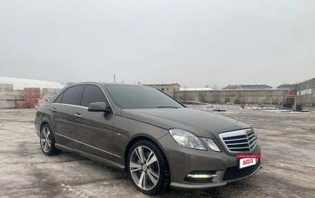 Mercedes-Benz E-Класс, 2012 год, 2 250 000 рублей, 7 фотография