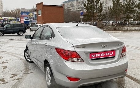 Hyundai Solaris II рестайлинг, 2013 год, 1 050 000 рублей, 4 фотография