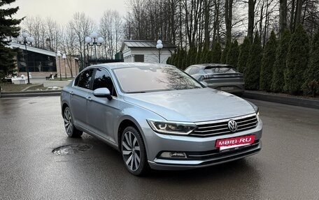 Volkswagen Passat B8 рестайлинг, 2018 год, 2 800 000 рублей, 3 фотография