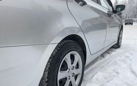 Hyundai Solaris II рестайлинг, 2011 год, 745 000 рублей, 4 фотография