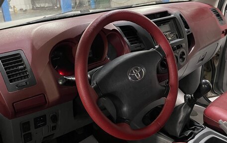 Toyota Hilux VII, 2006 год, 1 450 000 рублей, 3 фотография