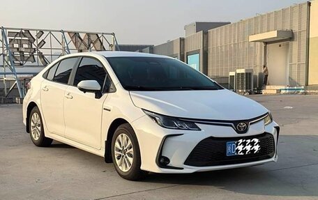 Toyota Corolla, 2024 год, 2 380 000 рублей, 1 фотография