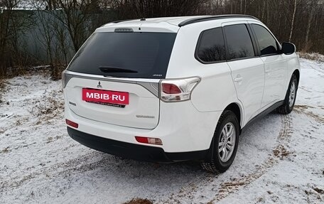 Mitsubishi Outlander III рестайлинг 3, 2013 год, 2 050 000 рублей, 14 фотография