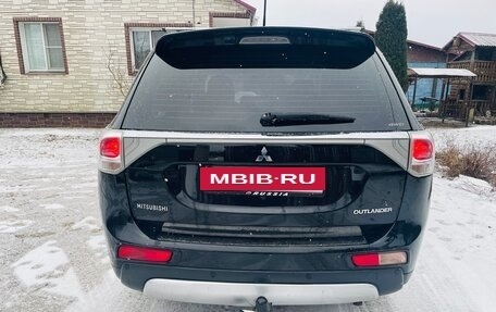 Mitsubishi Outlander III рестайлинг 3, 2014 год, 1 500 000 рублей, 9 фотография