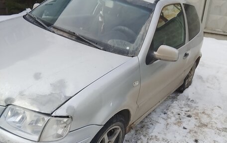 Volkswagen Polo III рестайлинг, 2000 год, 180 000 рублей, 1 фотография