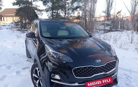 KIA Sportage IV рестайлинг, 2020 год, 2 450 000 рублей, 2 фотография