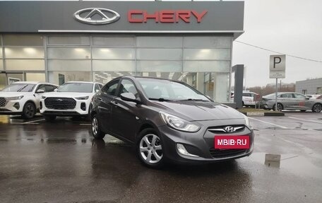 Hyundai Solaris II рестайлинг, 2012 год, 570 000 рублей, 3 фотография