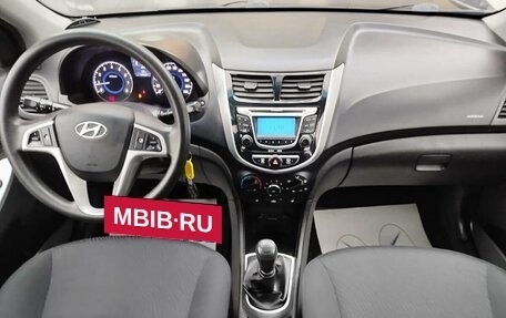 Hyundai Solaris II рестайлинг, 2012 год, 570 000 рублей, 10 фотография