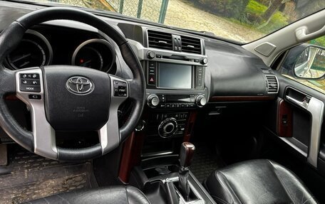 Toyota Land Cruiser Prado 150 рестайлинг 2, 2016 год, 5 200 000 рублей, 12 фотография