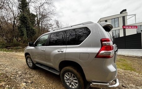 Toyota Land Cruiser Prado 150 рестайлинг 2, 2016 год, 5 200 000 рублей, 6 фотография