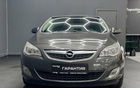 Opel Astra J, 2010 год, 790 000 рублей, 2 фотография