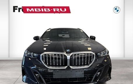 BMW 5 серия, 2025 год, 10 705 000 рублей, 2 фотография