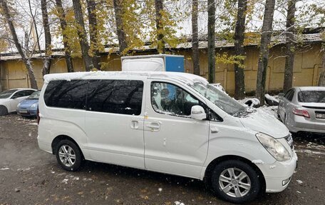 Hyundai Grand Starex Grand Starex I рестайлинг 2, 2011 год, 1 270 000 рублей, 2 фотография