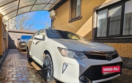 Toyota Camry, 2016 год, 2 100 000 рублей, 4 фотография