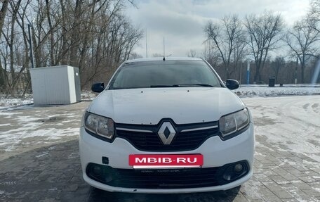 Renault Logan II, 2014 год, 550 000 рублей, 2 фотография