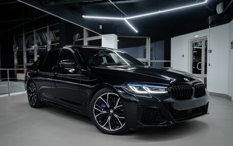 BMW 5 серия, 2021 год, 7 750 000 рублей, 2 фотография