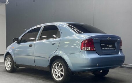 Chevrolet Aveo III, 2004 год, 300 000 рублей, 4 фотография