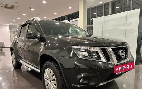 Nissan Terrano III, 2022 год, 1 800 000 рублей, 3 фотография