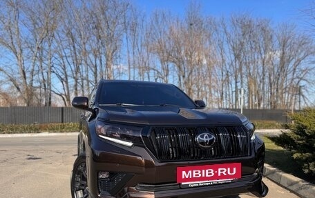 Toyota Land Cruiser Prado 150 рестайлинг 2, 2019 год, 5 900 000 рублей, 3 фотография