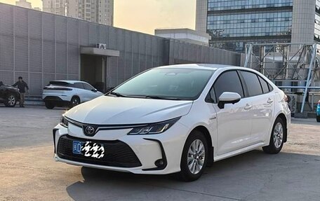 Toyota Corolla, 2024 год, 2 380 000 рублей, 4 фотография