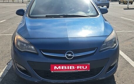 Opel Astra J, 2012 год, 420 000 рублей, 3 фотография