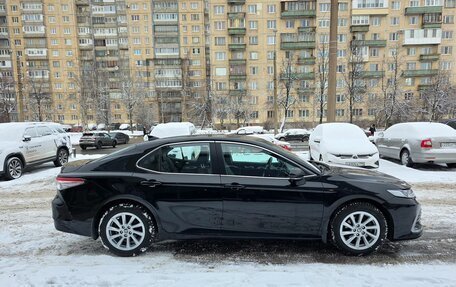 Toyota Camry, 2021 год, 3 299 000 рублей, 4 фотография