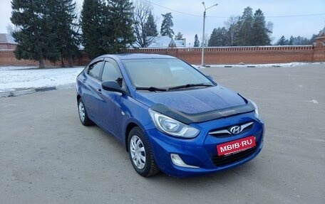 Hyundai Solaris II рестайлинг, 2012 год, 570 000 рублей, 3 фотография