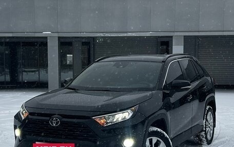 Toyota RAV4, 2020 год, 4 100 000 рублей, 3 фотография