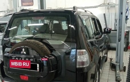 Mitsubishi Pajero IV, 2013 год, 2 050 000 рублей, 3 фотография