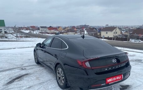 Hyundai Sonata VIII, 2019 год, 2 400 000 рублей, 2 фотография