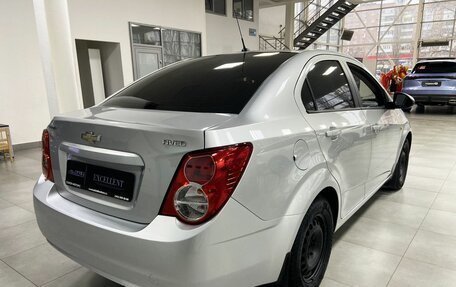 Chevrolet Aveo III, 2013 год, 895 000 рублей, 4 фотография