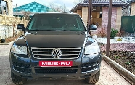 Volkswagen Touareg III, 2005 год, 1 100 000 рублей, 2 фотография